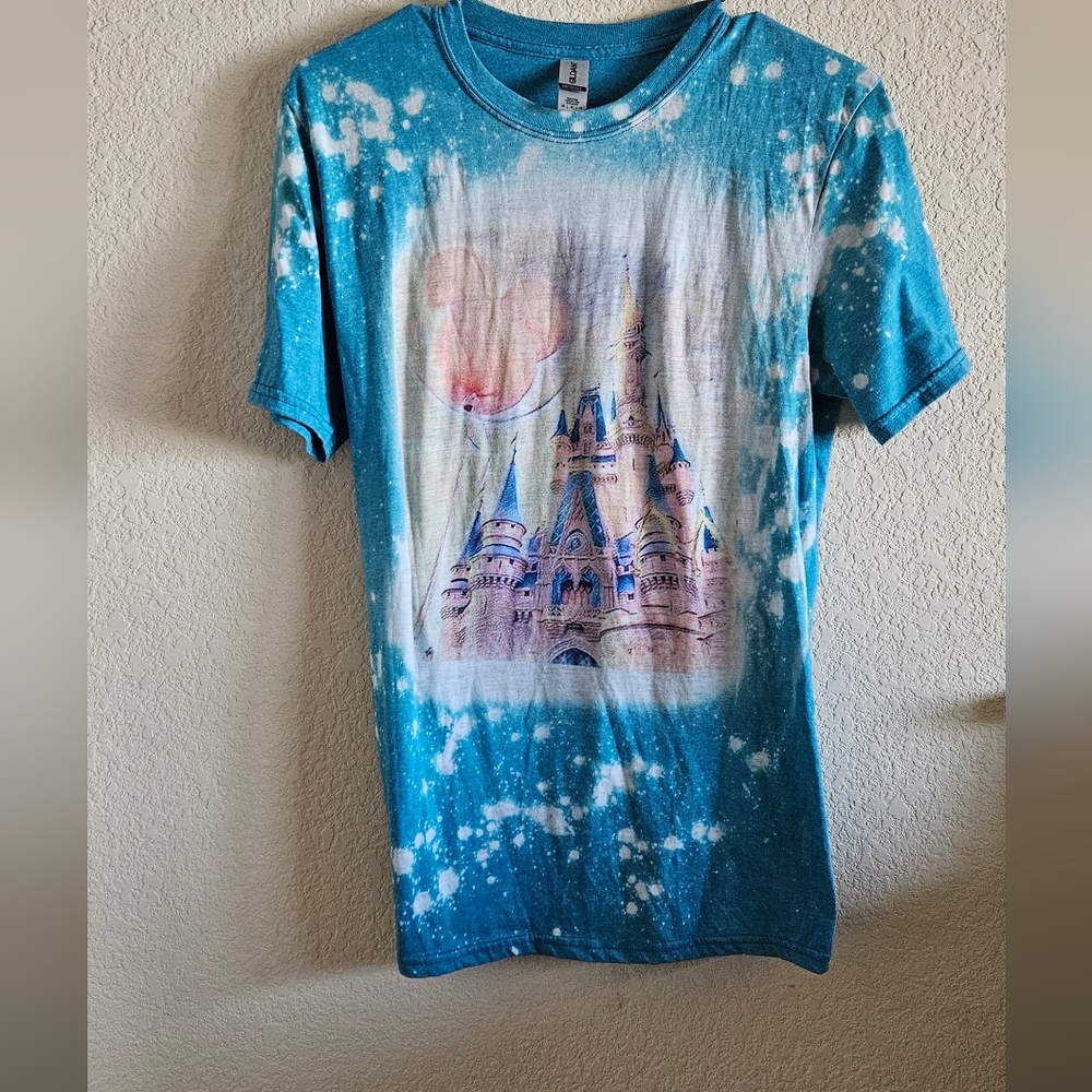 Gildan Softstyle Blue T-Shirt with White Accents